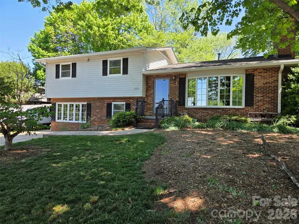 2309 24th Ave NE, Hickory, NC 28601