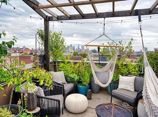 179 Woodpoint Rd APT 4D, Brooklyn, NY 11211