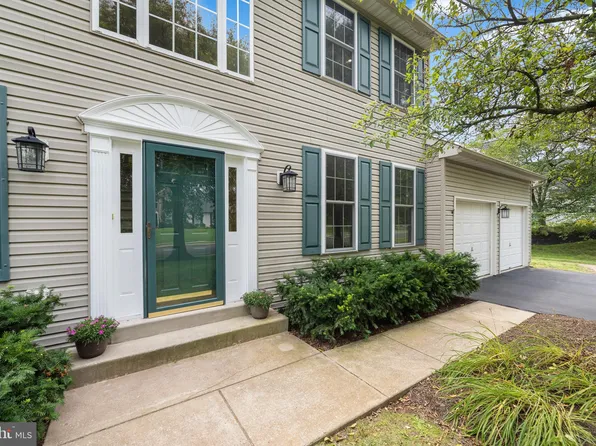 144 Joan Dr, Collegeville, PA 19426