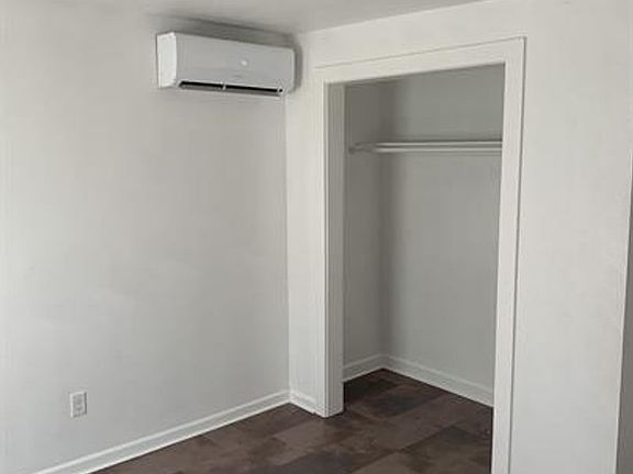 5th image of 3809 Pike Ave #B