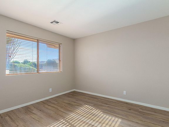 3rd image of 2649 S Yellow Wood