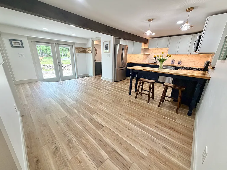 121 Flanders Ave — Photo 7