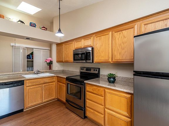 5th image of 13009 Lincoln Way APT 104