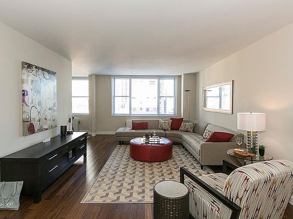 3rd image of 300 E 56th St APT 11H