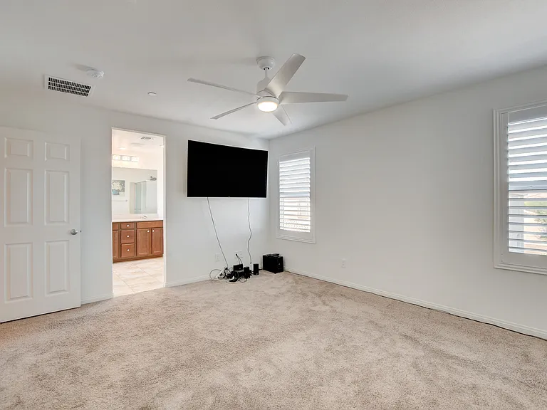 6458 Blue Ember Ave — Photo 31