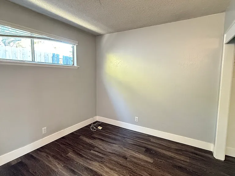 1145 Leff St #8 — Photo 13