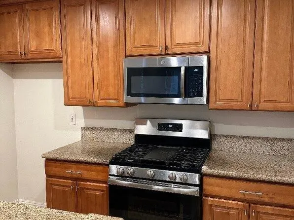 15220 Ocaso Ave #H103, La Mirada, CA 90638