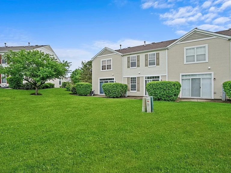 2045 Limestone Ln — Photo 17