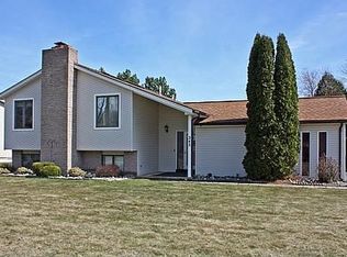 243 Long Park Dr, Rochester, NY 14612