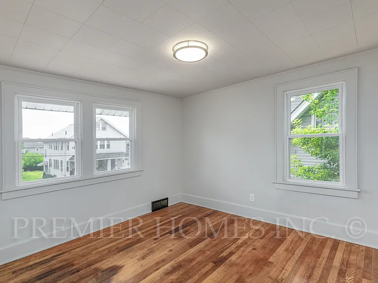 2913 11th St NW — Photo 10