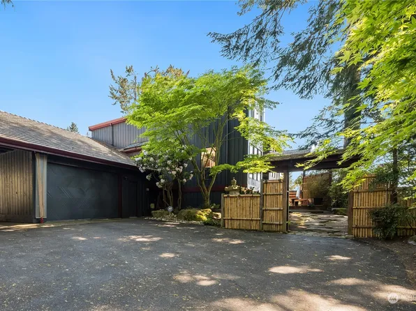 6630 128th Street SW, Edmonds, WA 98026