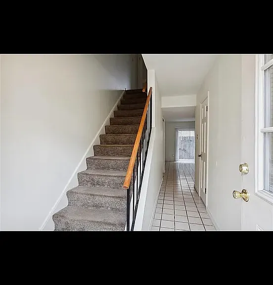4416 Lake Vista Dr #C — Photo 1