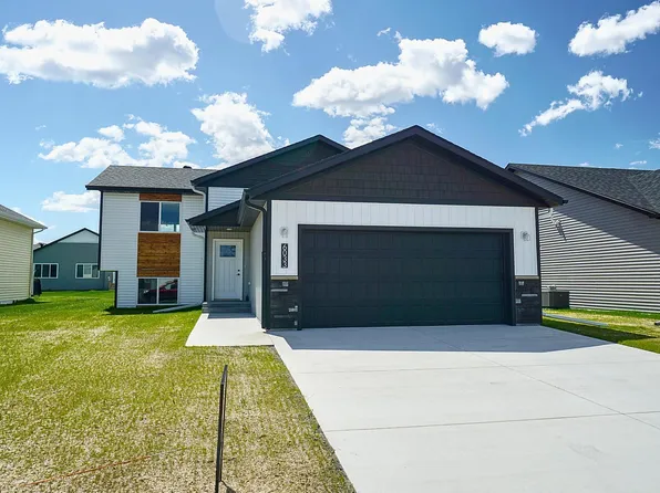 6033 78th Ave S, Horace, ND 58047