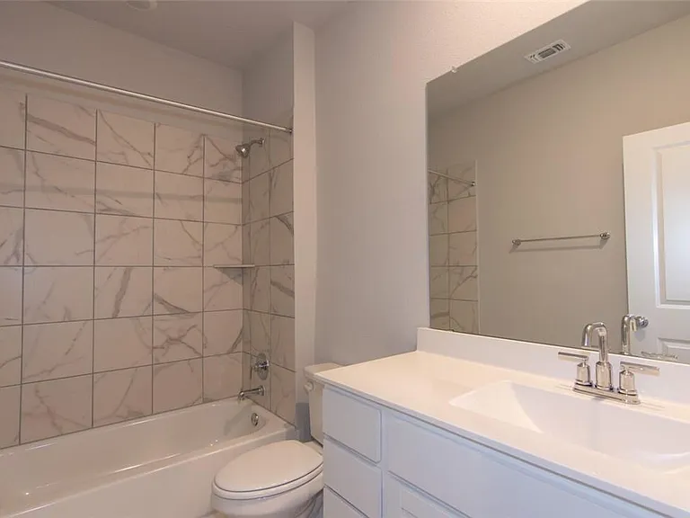 605 W South St #432 — Photo 26