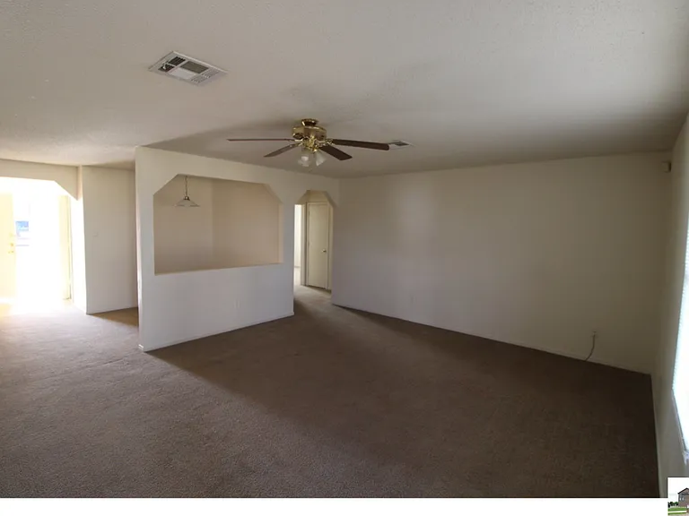 4607 Lloyd Dr — Photo 63
