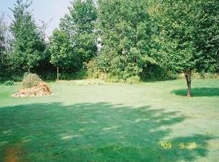 9860 Yale Rd, Greenwood, MI 48006