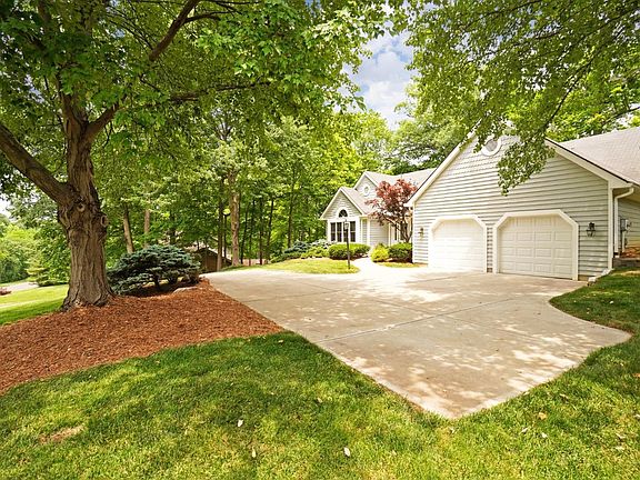 2nd image of 10086 Indian Springs Dr