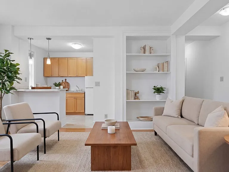 1009 W 10th Ave — Photo 13