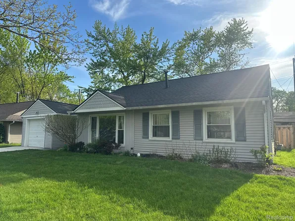 2448 Yost Blvd, Ann Arbor, MI 48104