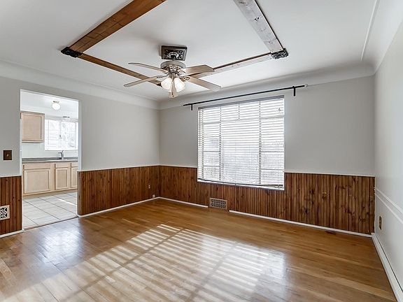 5th image of 3109 Hanna Ave