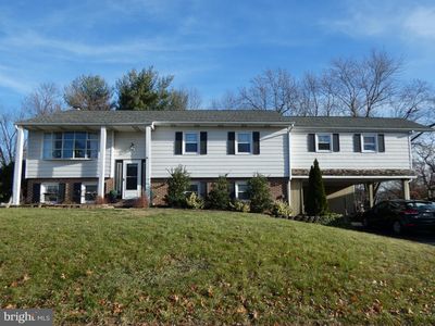 405 Maplewood Dr, Douglassville, PA, 19518