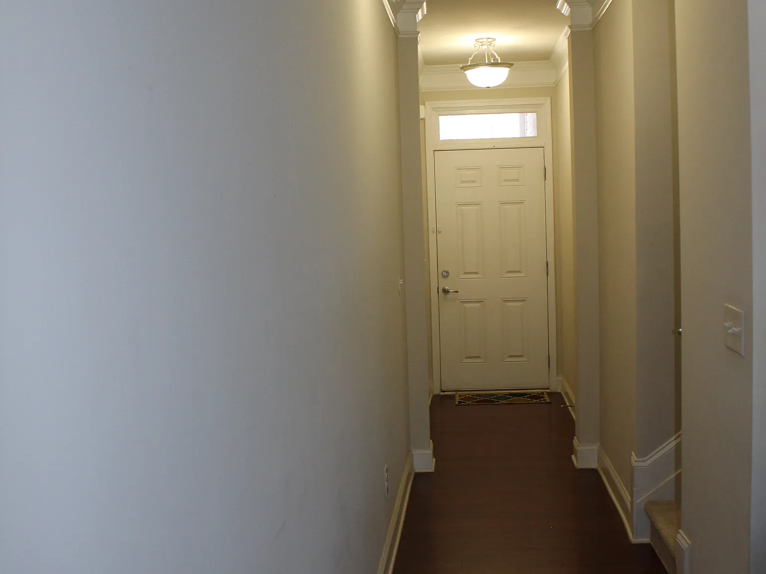 3 bed, 2.5 bath, 2000 sqft, $2,650 — Photo 2
