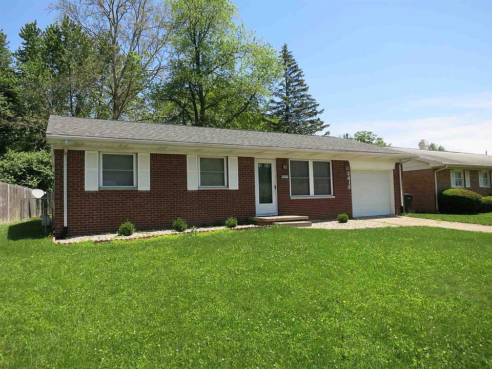 2nd image of 2413 Lafayette Dr
