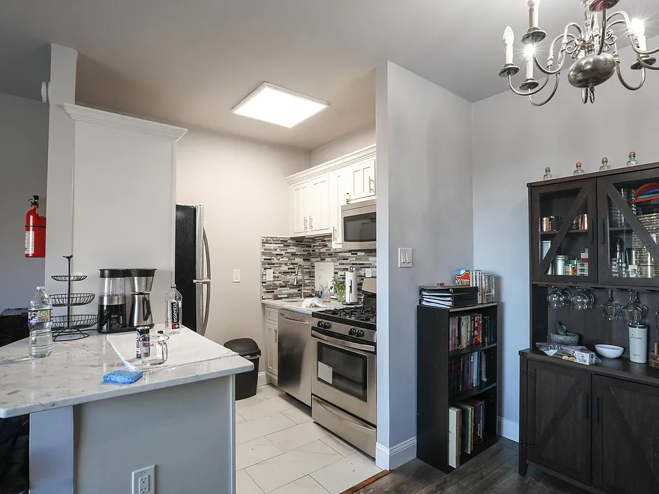 2755 Ordway St NW #304