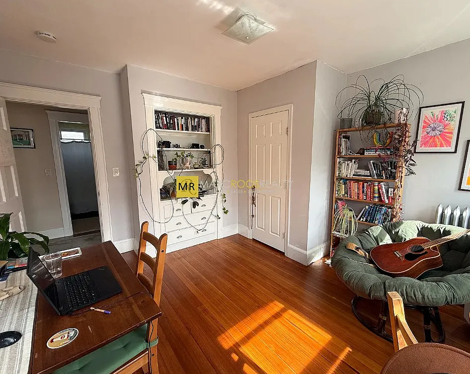 3 bed, 1100 sqft, $2,900 — Photo 3