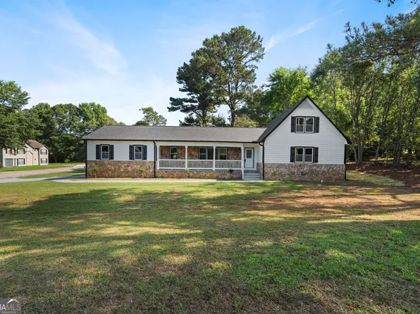 5518 Brinwick Dr, Rex, GA 30273