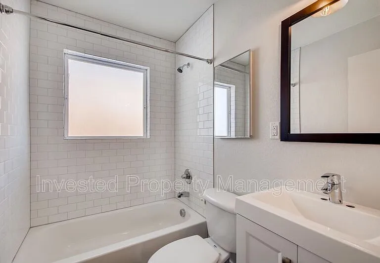 3330 N Cook St — Photo 9