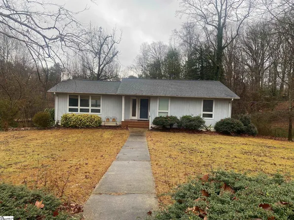 15 Elizabeth Dr, Travelers Rest, SC 29690