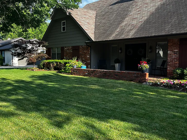523 Fairway Dr — Photo 34