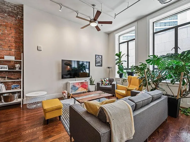 417 Vine St #302 — Photo 13