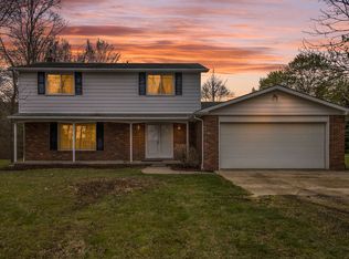 8330 Dwyer Rd, Howell, MI 48855