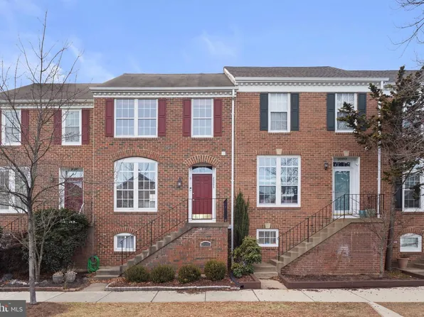 20395 Charter Oak Dr, Ashburn, VA 20147