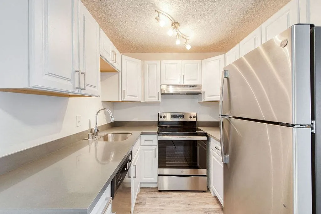 Fenix 424 by Trion Living — Photo 2