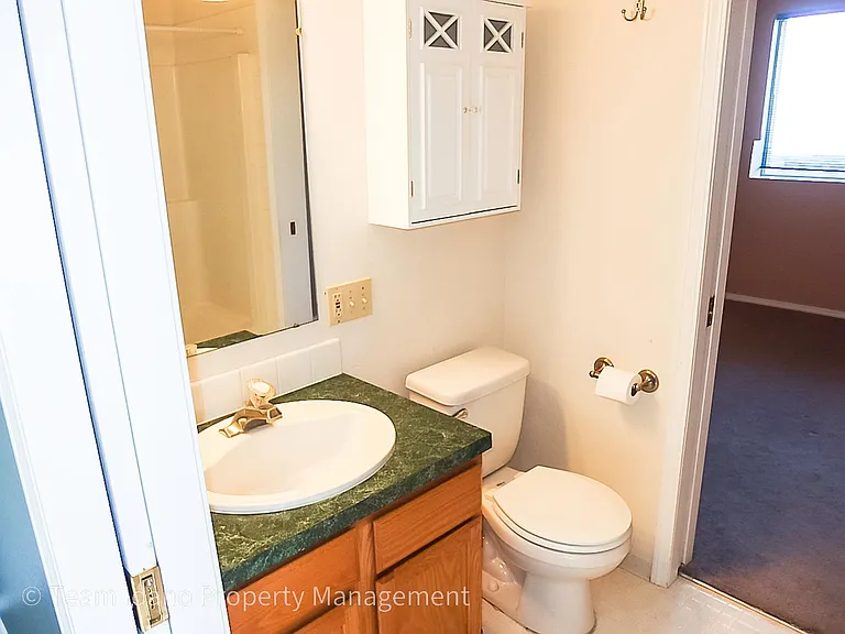 643 Northwood Dr — Photo 32