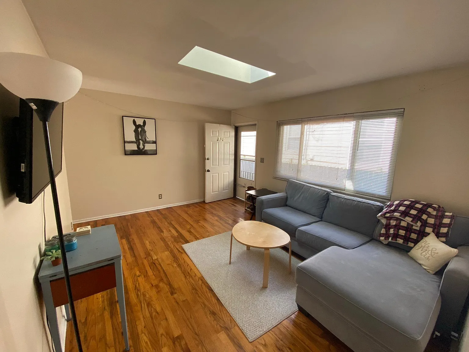 210 E Tompkins Street — Photo 3