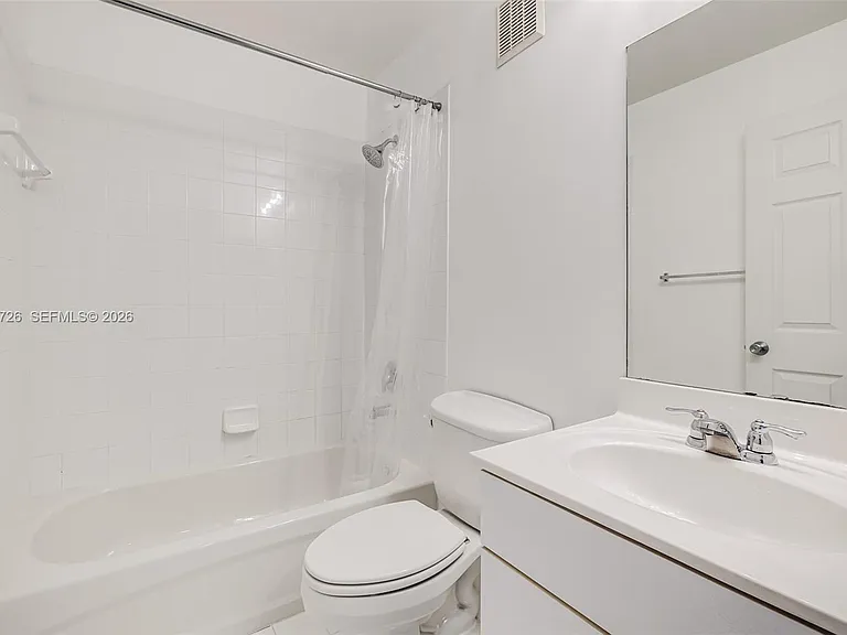 8900 NE 8th Ave #1107 — Photo 27