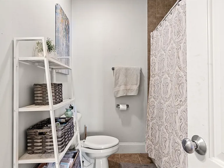 209 D St #2 — Photo 12