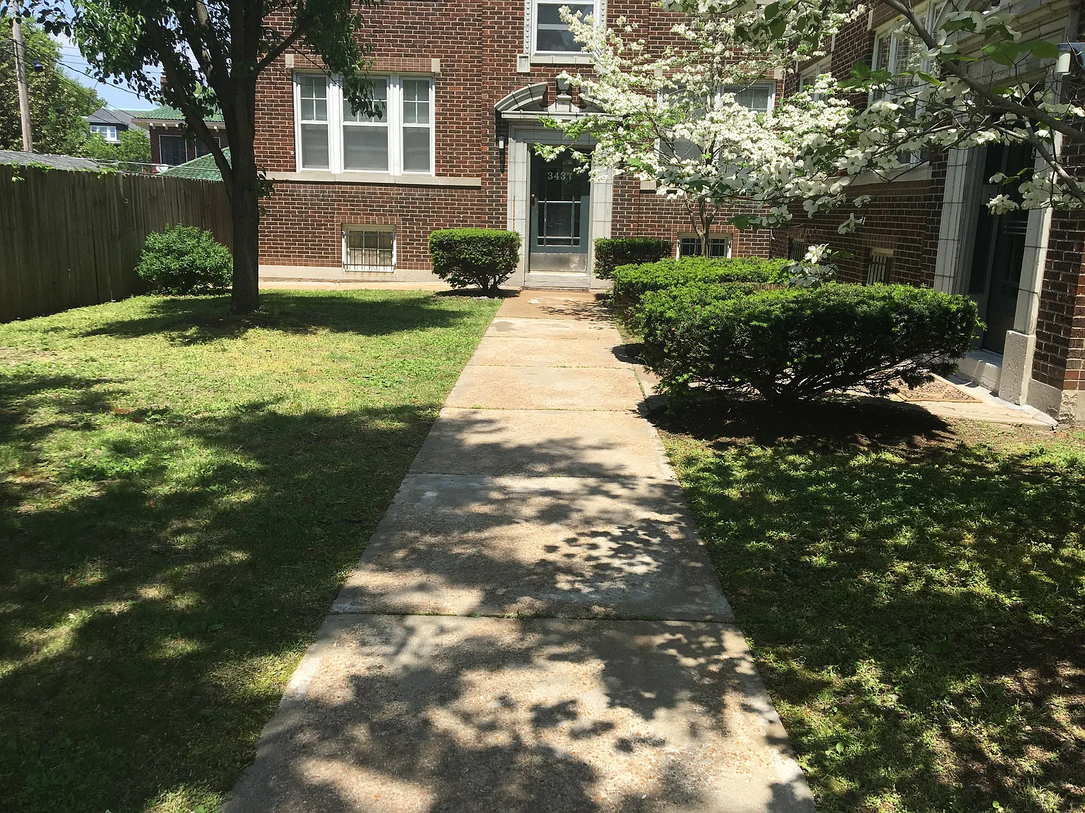 3435 Shenandoah Ave — Photo 1