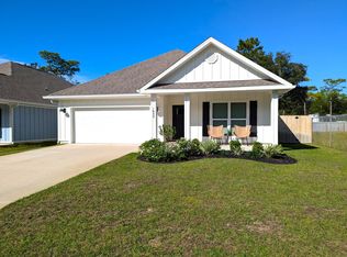 1933 Noleka Ct, Navarre, FL 32566