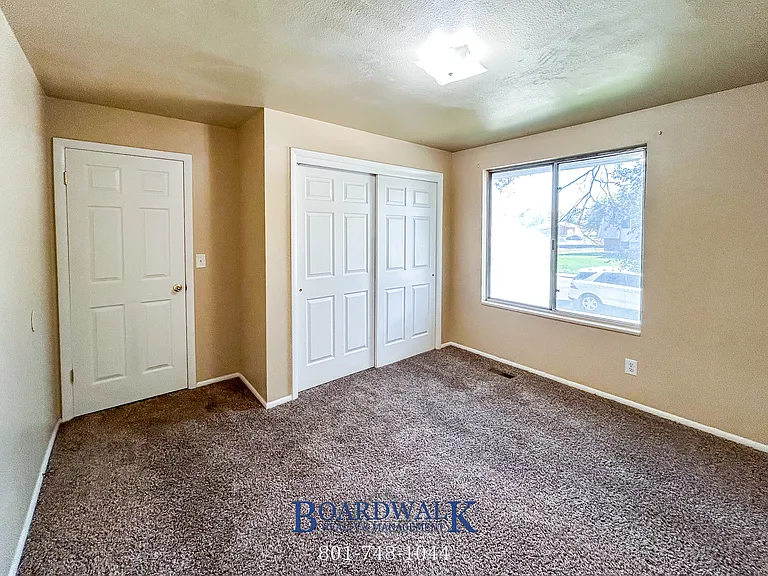 661 N 980 W — Photo 13