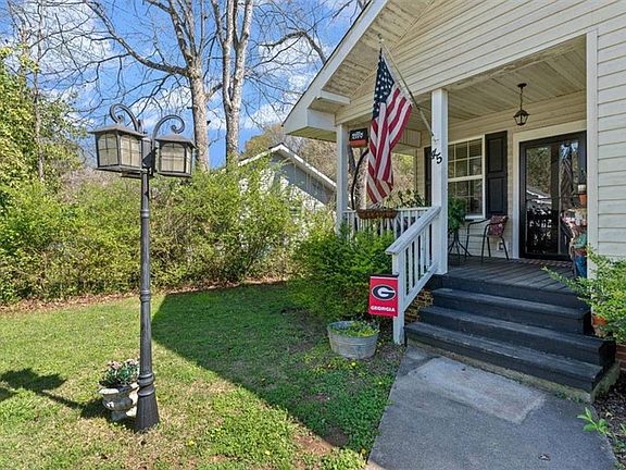 5th image of 45 Shannon Rd NE