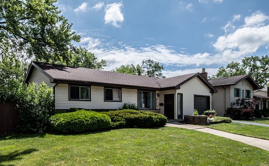 1st image of 16725 Meadowdale Dr