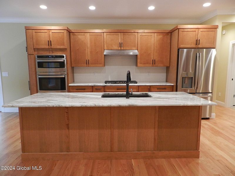 2nd image of 50 Dean Thomas Way