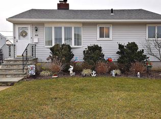 63 Tyler St, Freeport, NY 11520