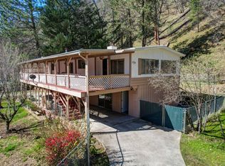 155 Steelhead Cir, Lewiston, CA 96052