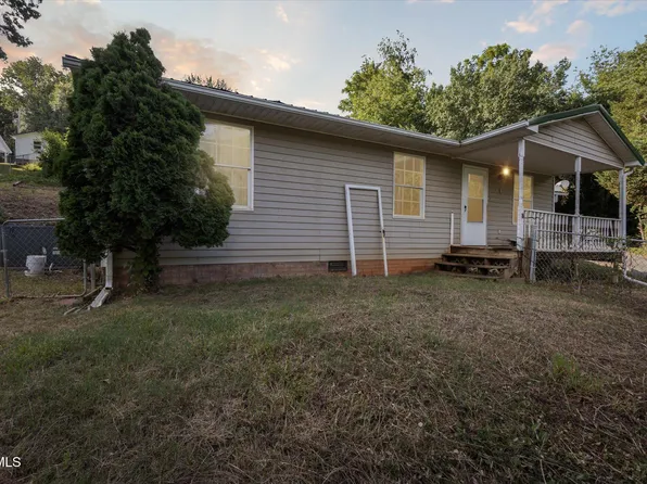 1521 Siam Rd, Elizabethton, TN 37643